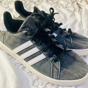 Adidas Unisex Black grey and White Sneakers